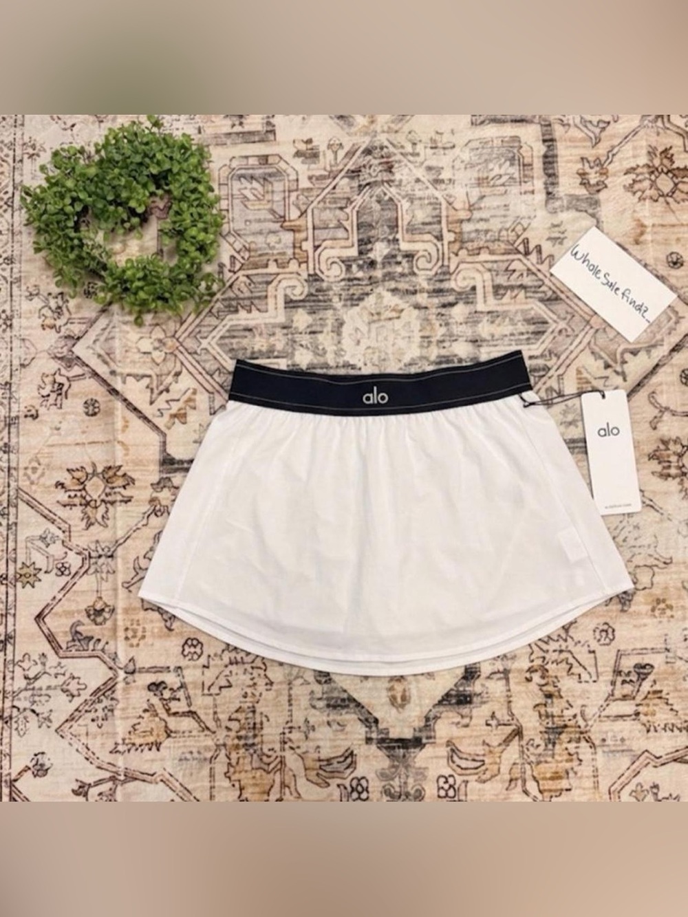 ALO Yoga White Mini Active Skirt with Black Waistband